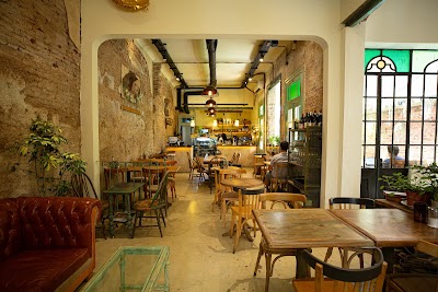 SALÓ - Café Restó — Belgrano