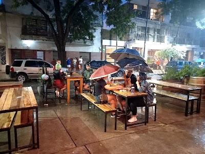 Strange Brewing — Colegiales