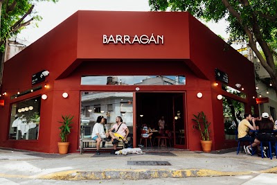 Barragán Lonchería y Café — Saavedra