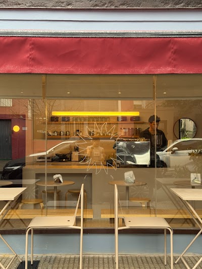 albertina cafe — Núñez