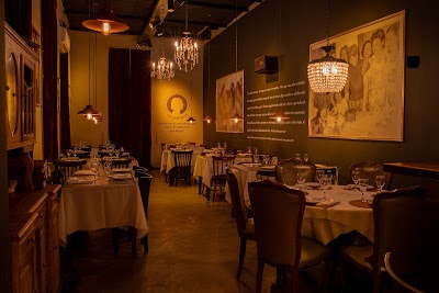 La Capitana - Bodegón y Vermutería — Almagro