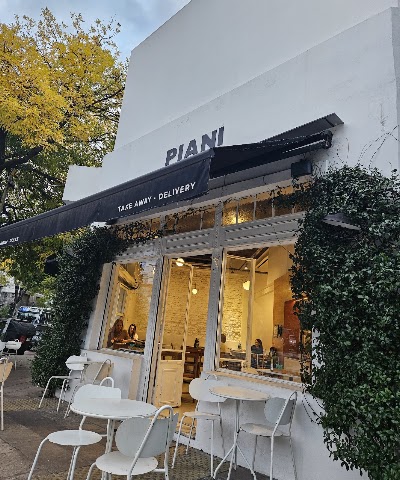 Piani by la Marguerite — Villa Urquiza