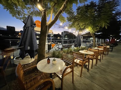 Ciro Puerto Madero — Puerto Madero