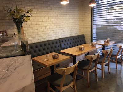 Lo de Monty cafe bistró — Chacarita